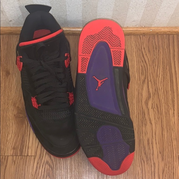 Air Jordan 4s raptors (2018)